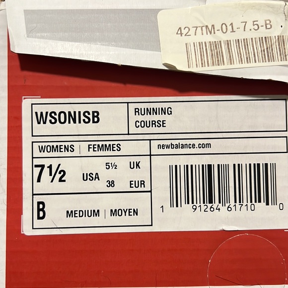New Balance - Women Size 7.5 - Picture 6 of 6